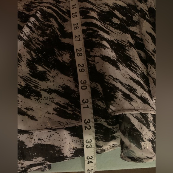 🔻👇price drop👇🔻Express size S Metallic Printed Pleated Shoulder Ruffle Dress - Picture 13 of 16